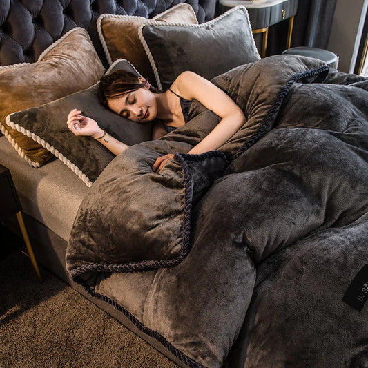 Amorgos Fine Velvet Bedding Set
