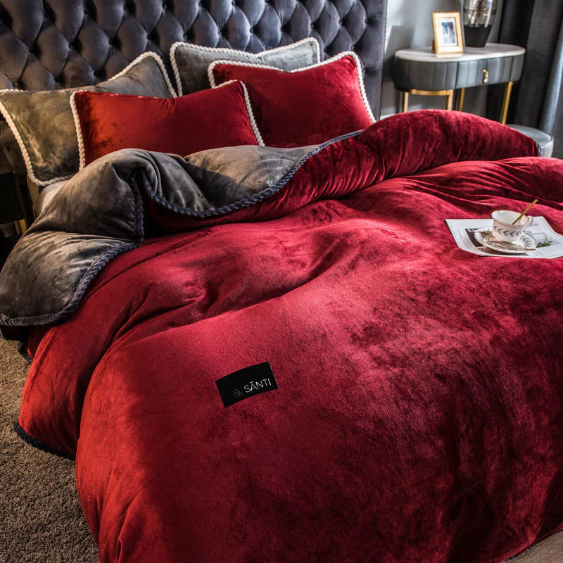 Amorgos Fine Velvet Bedding Set